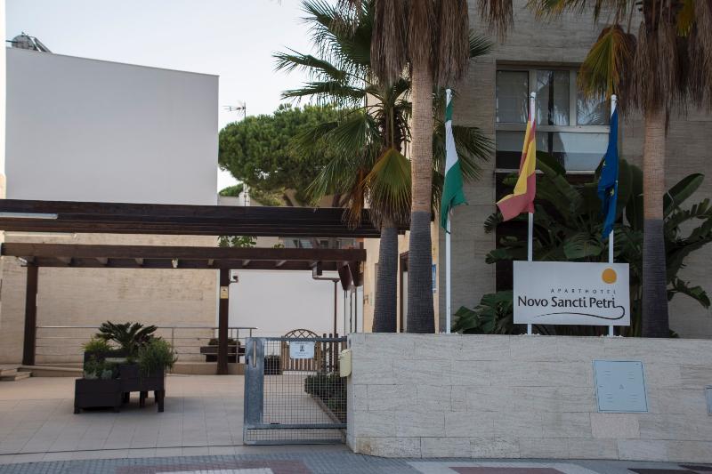 Aparthotel Novo Sancti Petri Chiclana de la Frontera Exteriér fotografie